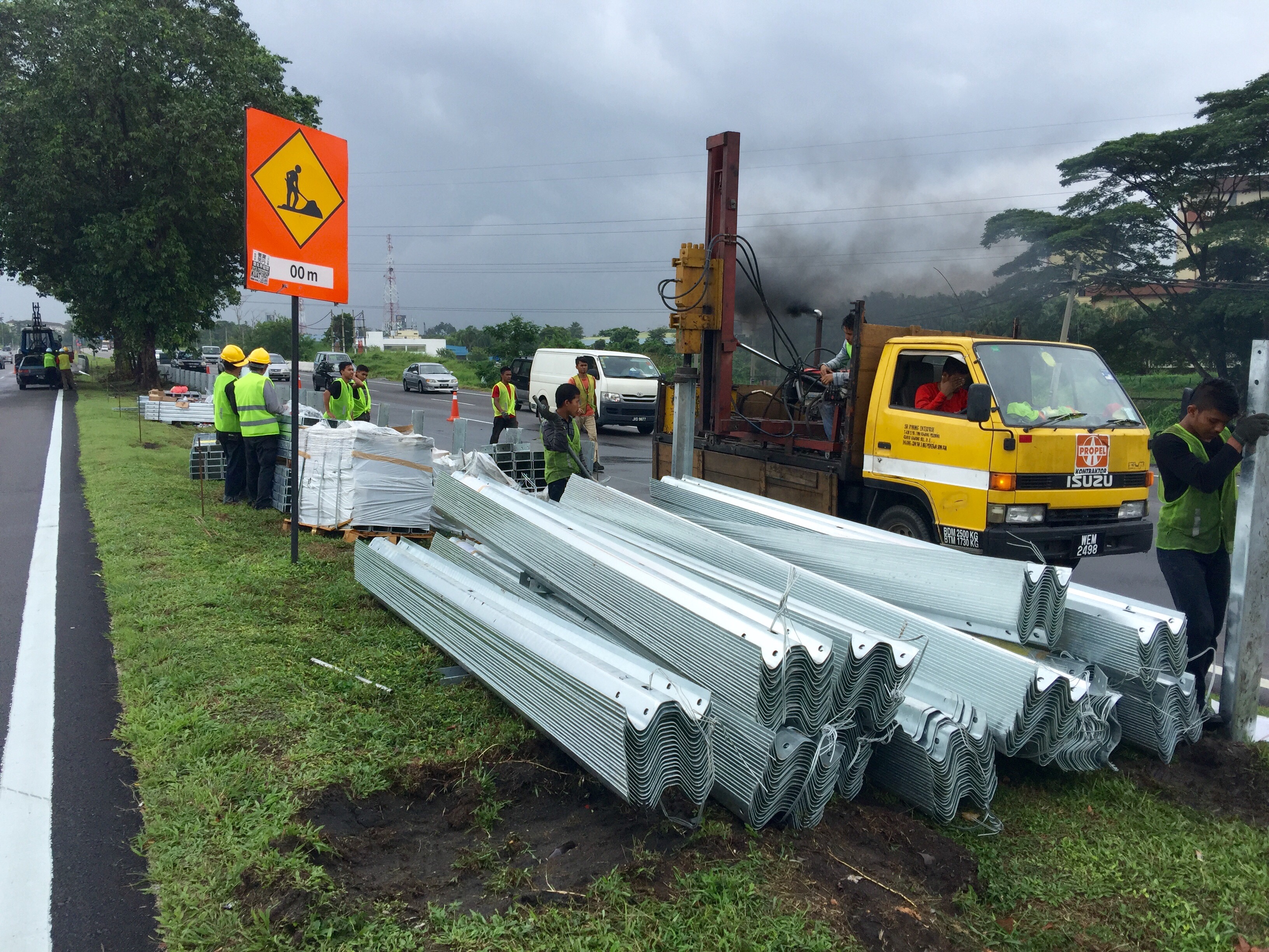 Guardrail Work Pasir Gudang Highway