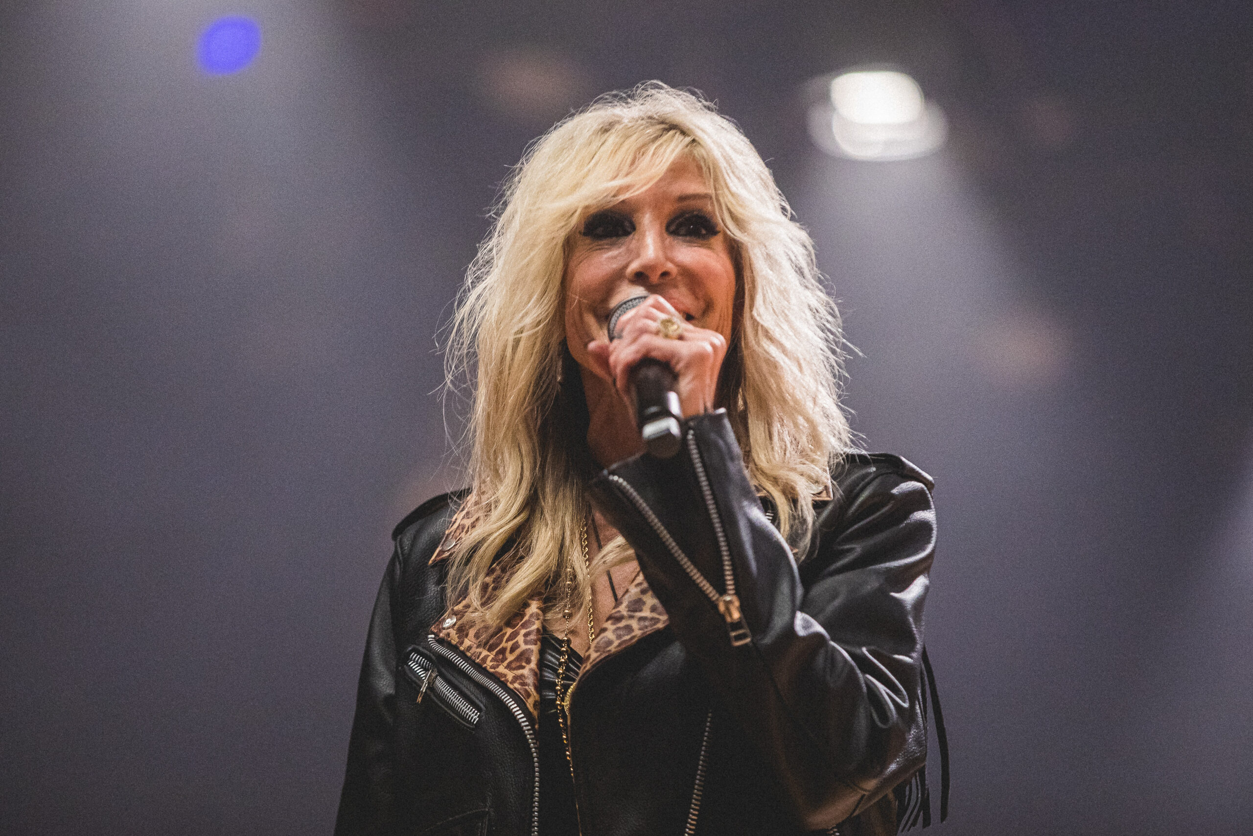 LORRAINE LEWIS ressuscita o FEMME FATALE e se lança no OnlyFans: "Estou