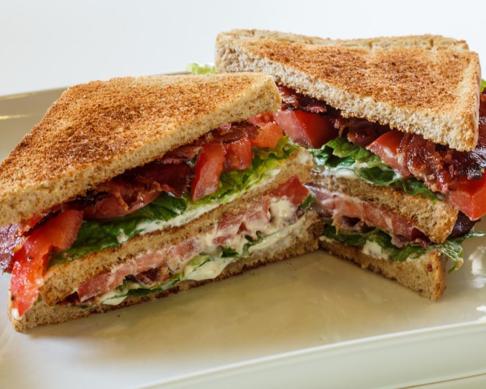 Recette du BLT inratable le sandwich américain classique qui fait