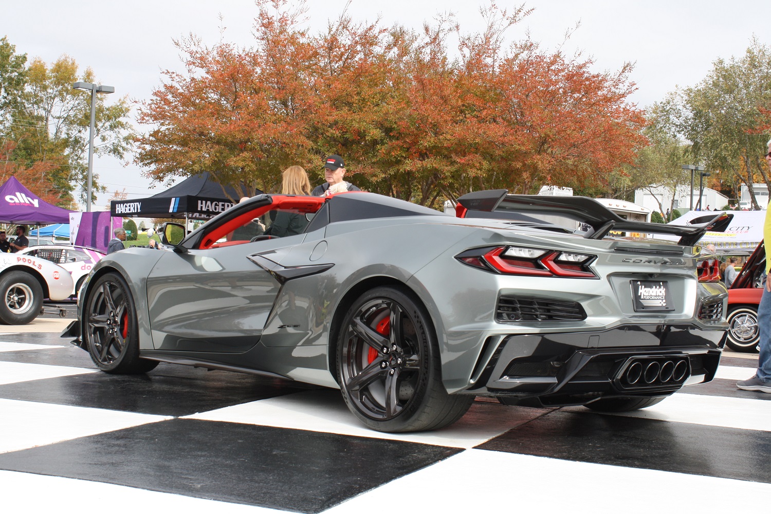 Road Runner Vettes Queen City at Hendrick’s Sports Complex