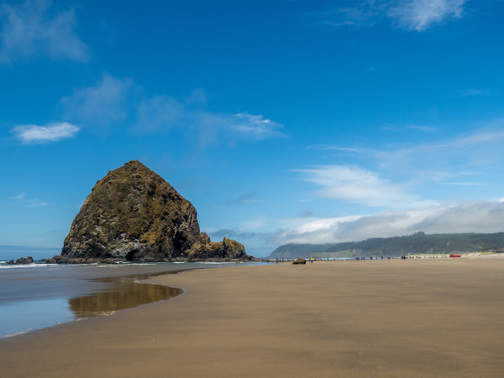 Exploring Cannon Beach, Astoria and Cape Disappointment Roadtripping