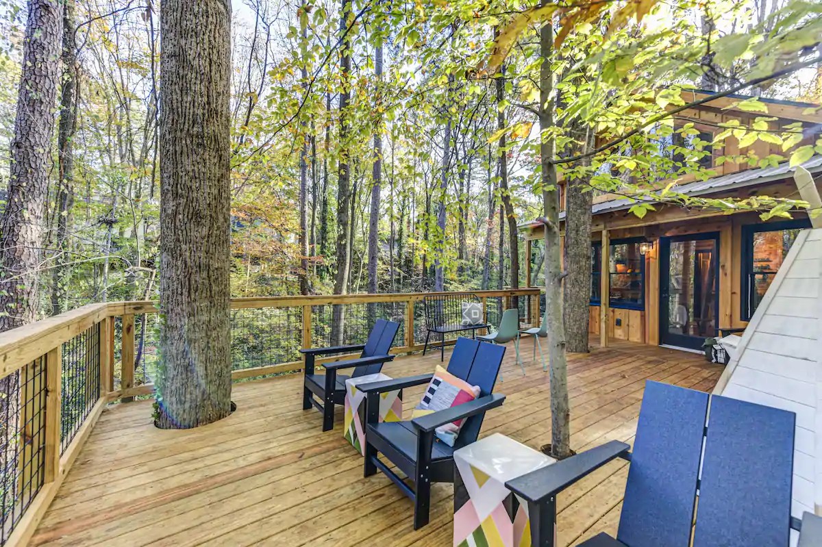 36 Epic Treehouse Rentals in You'll Love (2024)