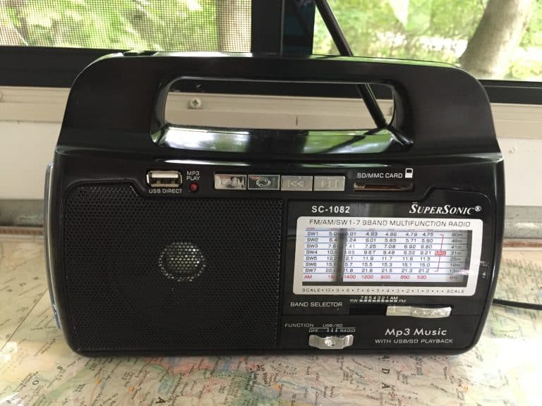 FLASH REVIEW! Supersonic SC1082 Portable Radio - Road Trip Tails