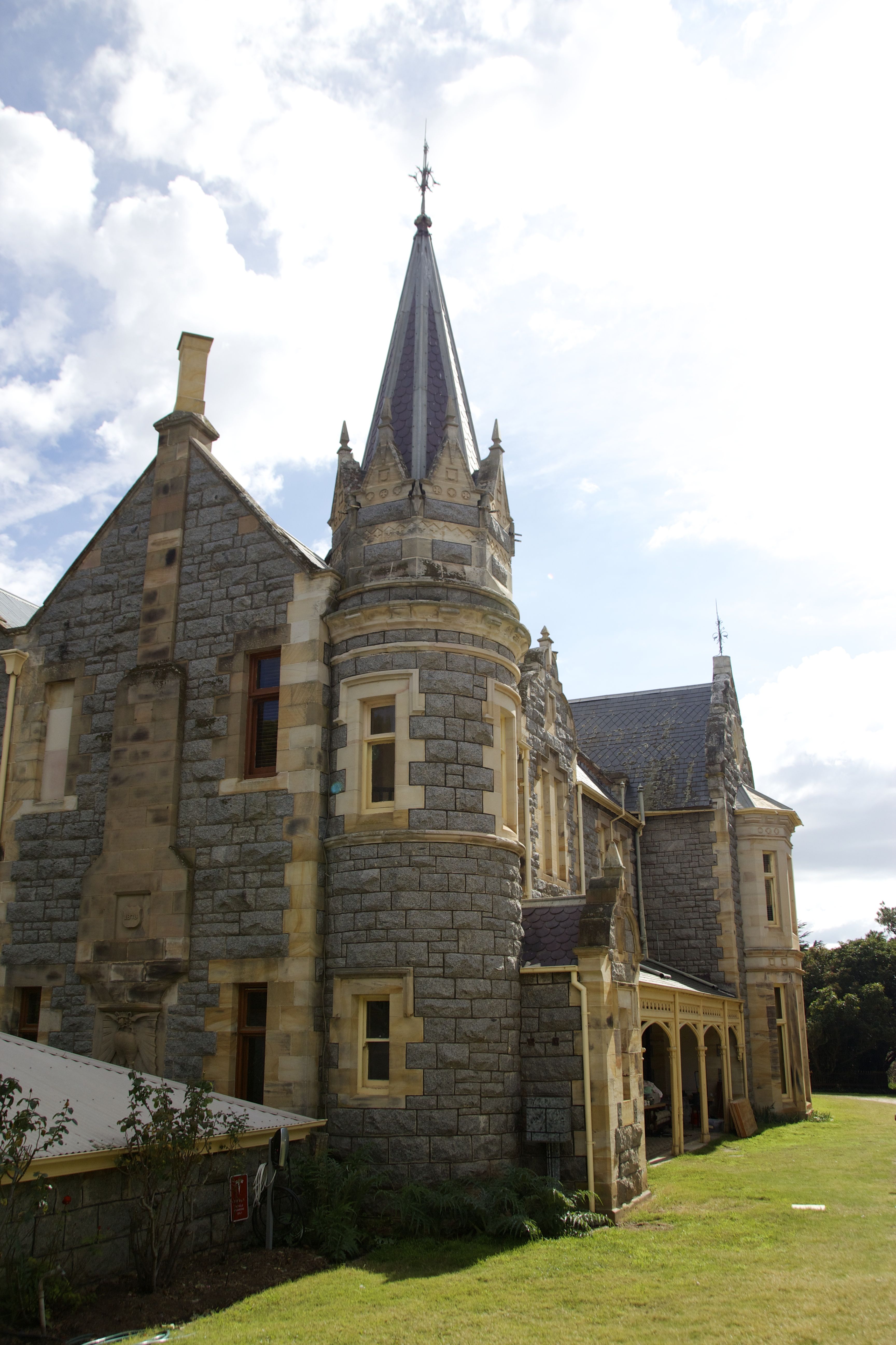 Abercrombie House, Bathurst Roaming Russells