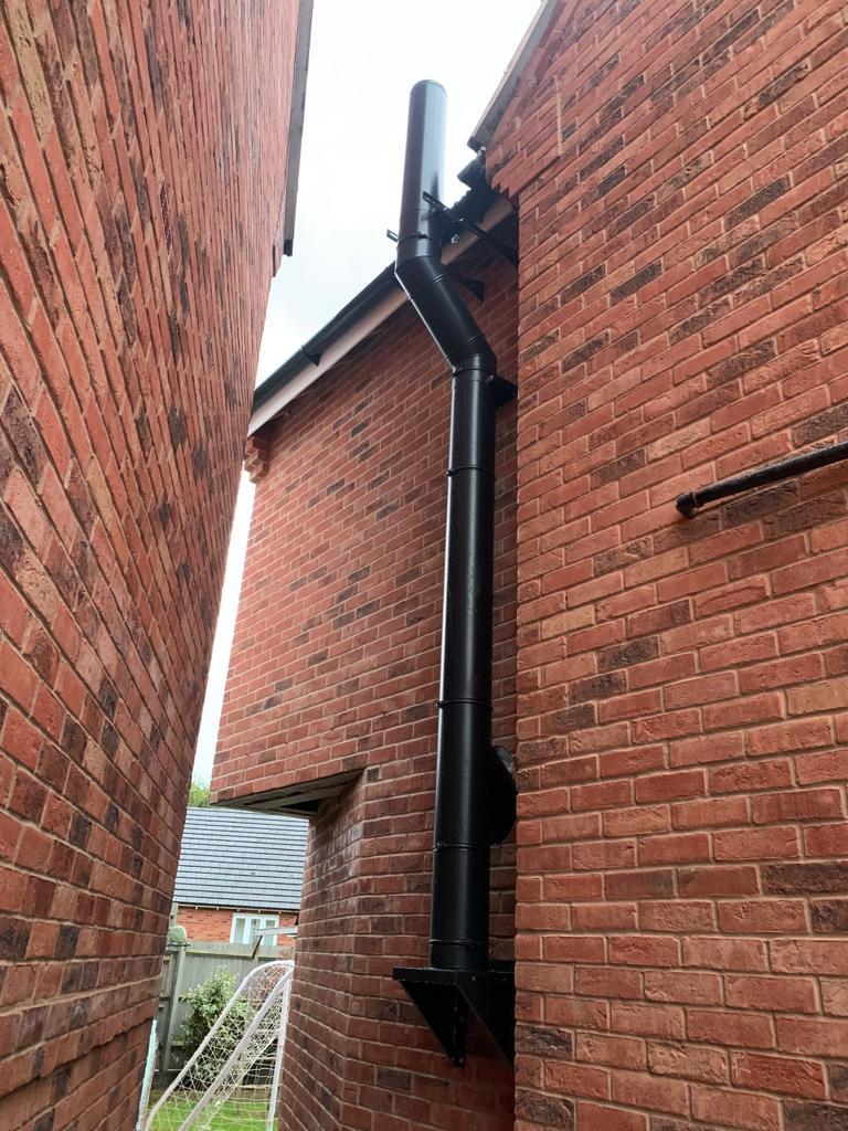 Twin Wall Flue & Freestanding Stove Roar
