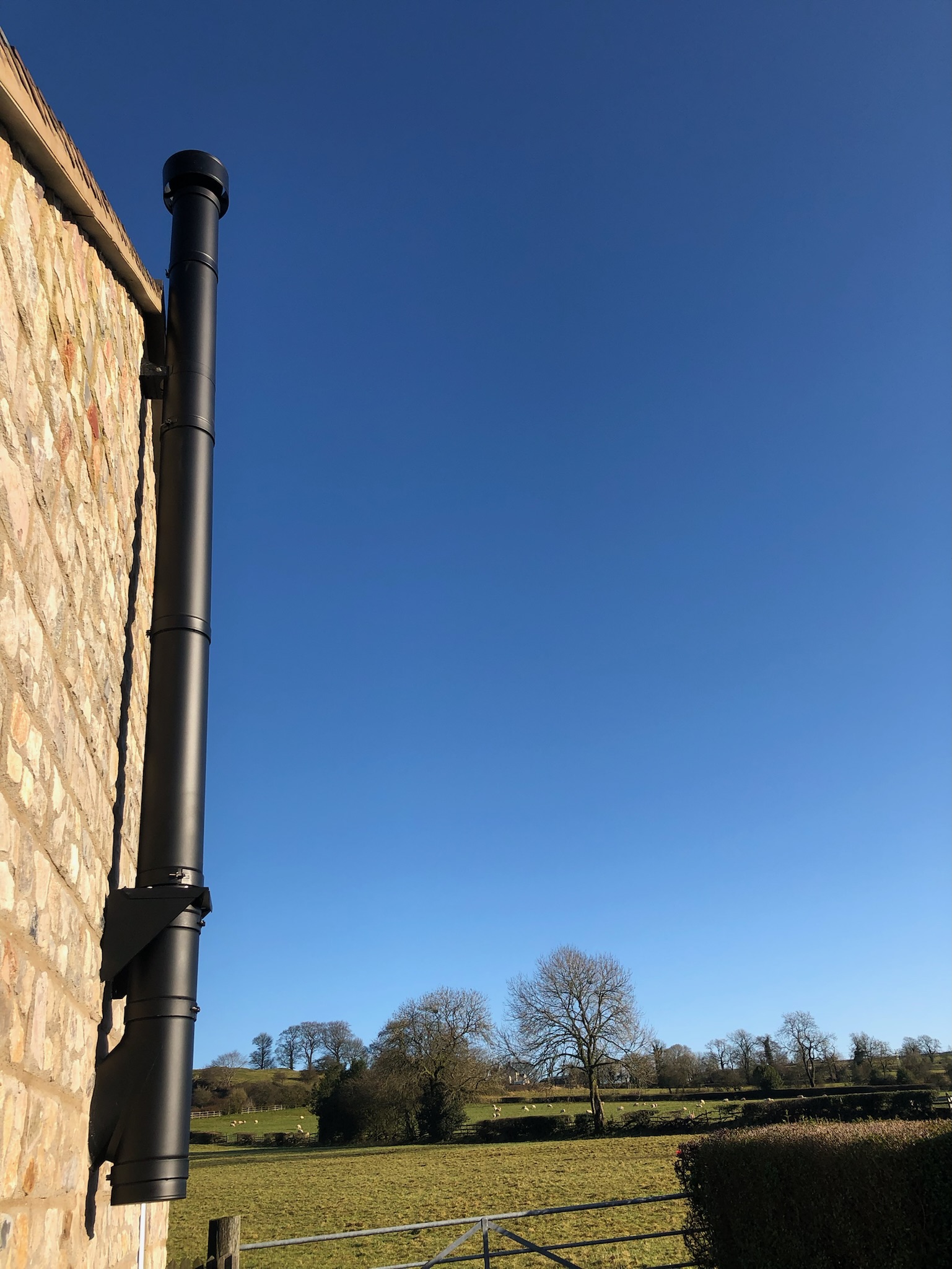 Twin Wall Flue & Freestanding Stove Roar