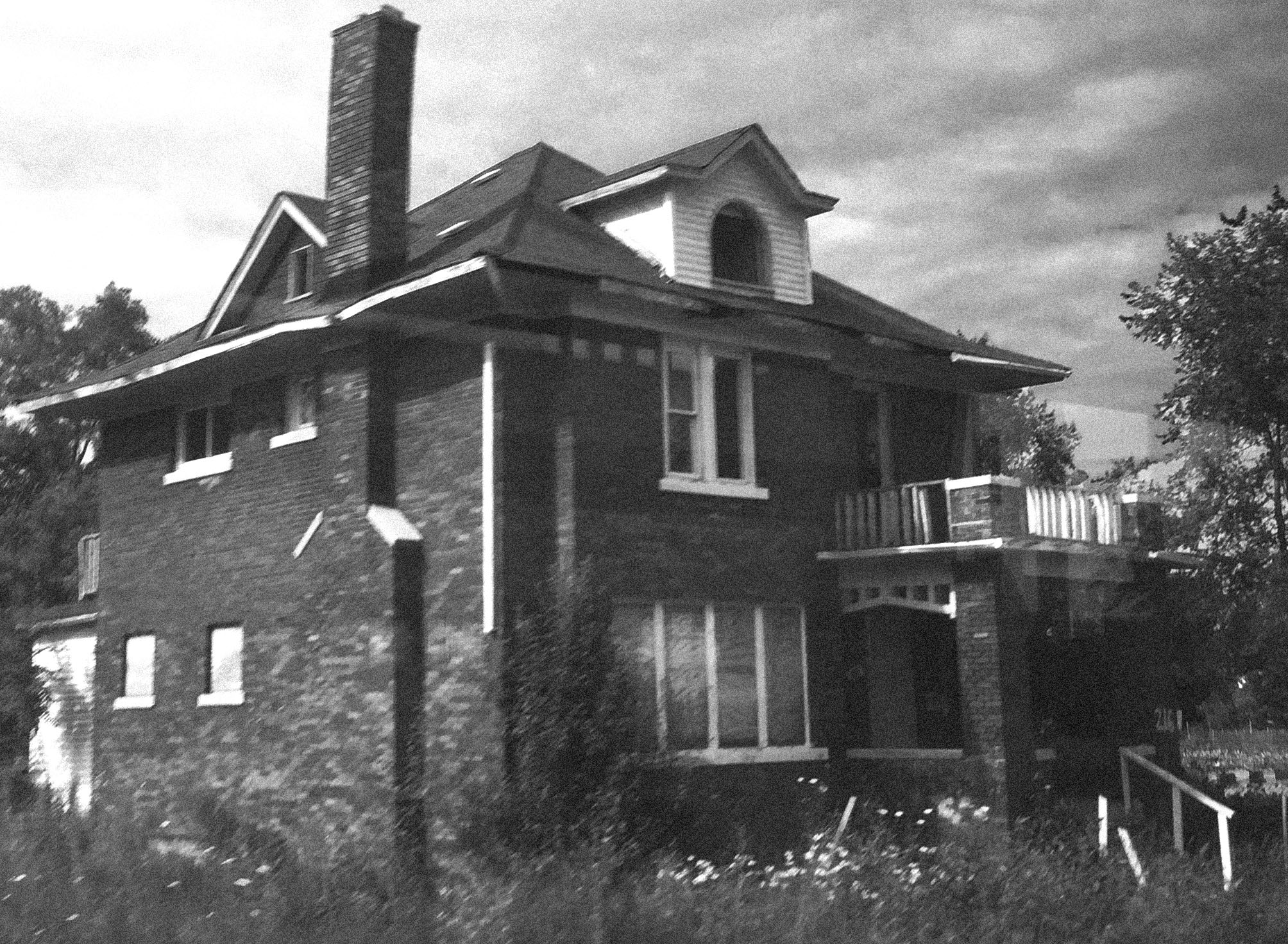 To Haunt or Not to Haunt robbipfeil