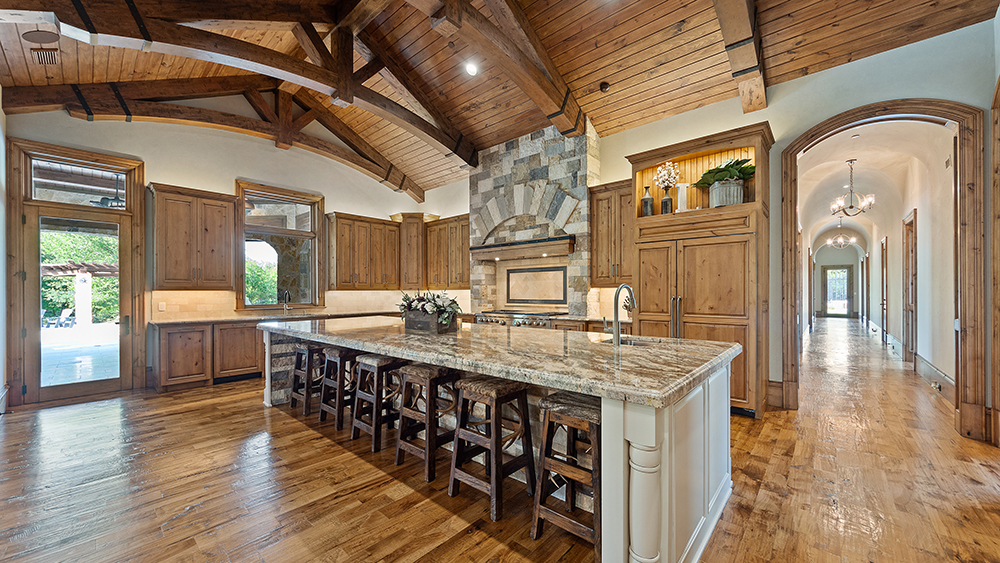 This 10M Sportsman's Estate Will Give You Your Own Field of Dreams