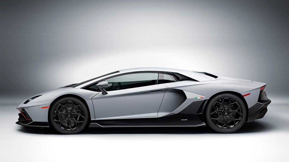 First Look Claims the Aventador LP 7804 Ultimae Is Its