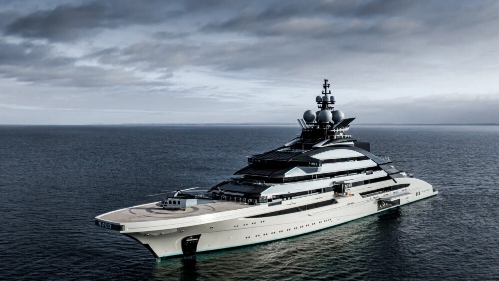 The 25 Largest Yachts In The World – Robb Report