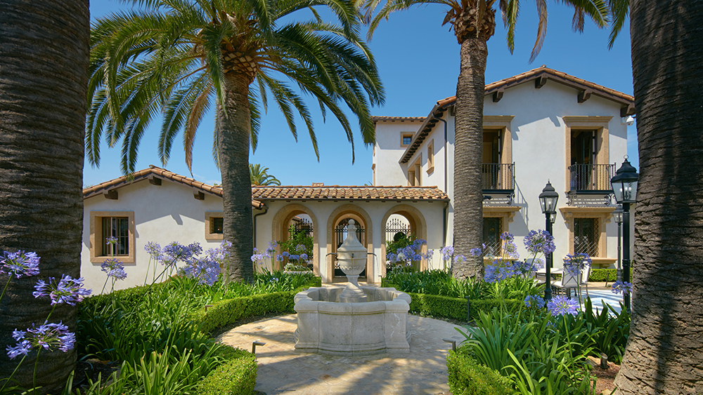 A 50M Orange County Mansion Where You Can Breathe Underwater Robb Report
