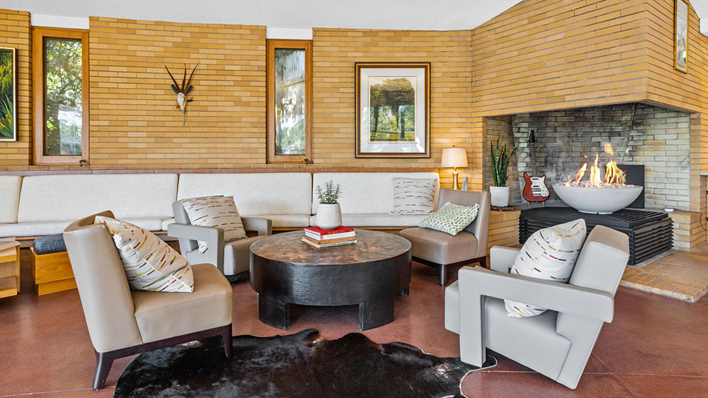 Frank Lloyd Wright's Cooke House in Virginia Beach Lists for 3M