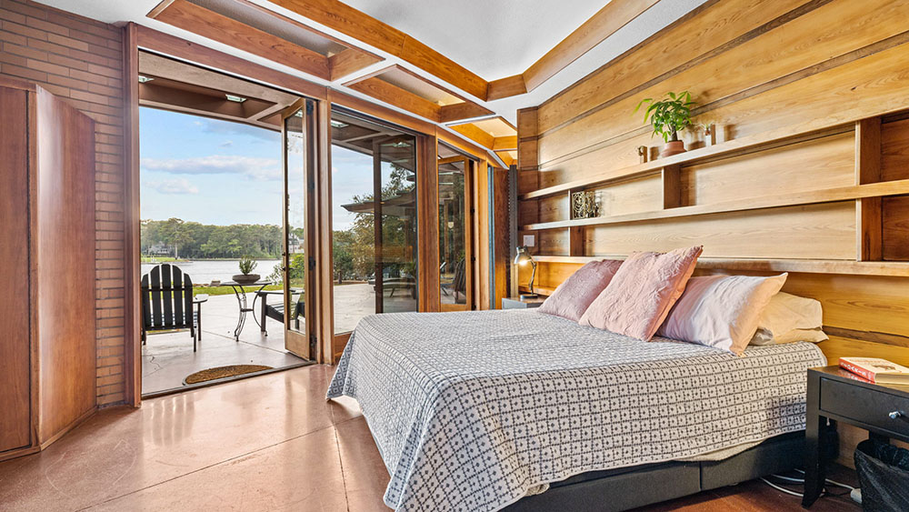 Frank Lloyd Wright's Cooke House in Virginia Beach Lists for 3M