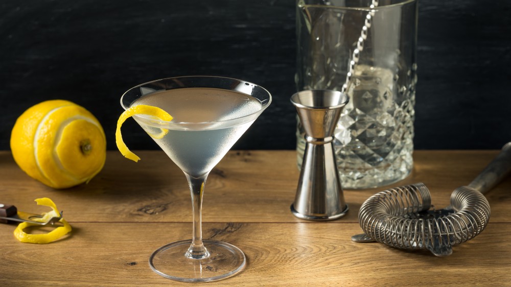 The Best Gin Cocktail Recipes, From a French 75 to a Classic Martini