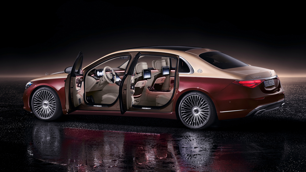 The MercedesMaybach S580 Feels Like Flying First Class on the Freeway