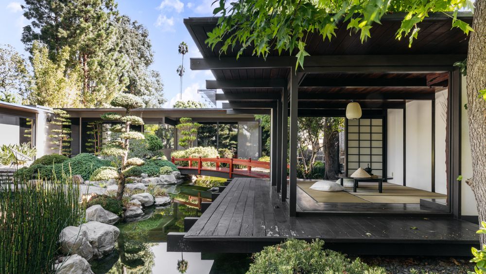Beverly Hills Minka House in Photos