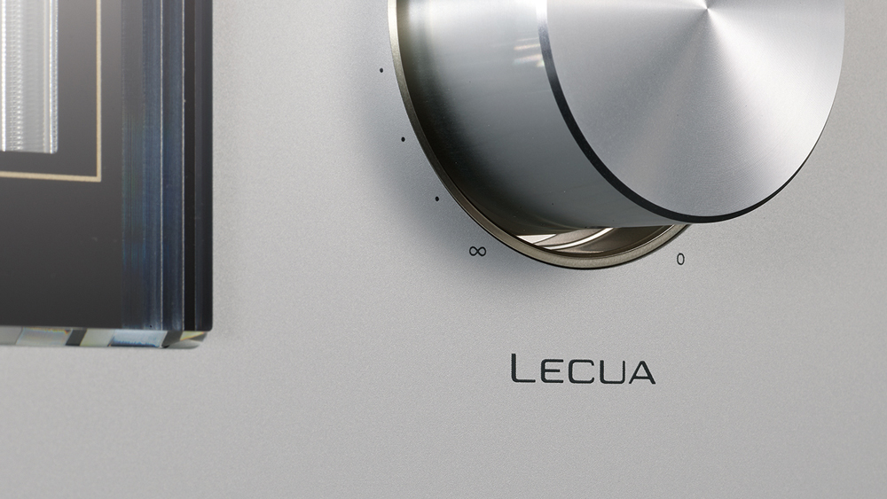 Luxman’s L507z Integrated Amp Is an AllinOne JewelBox of Sound