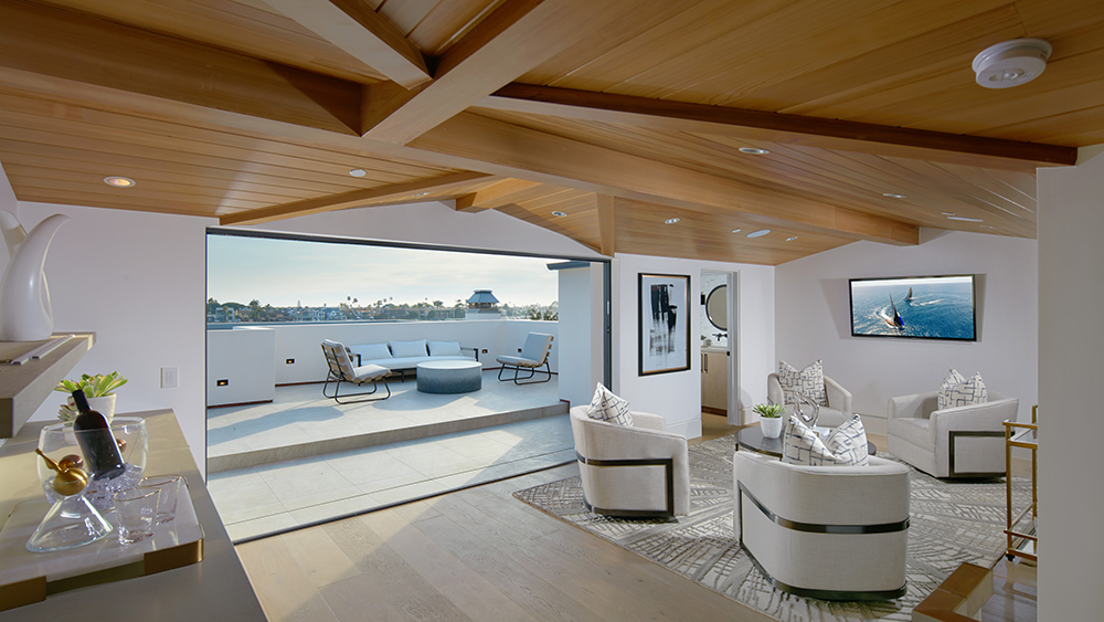 2201 Bayside Drive Mansion in Photos