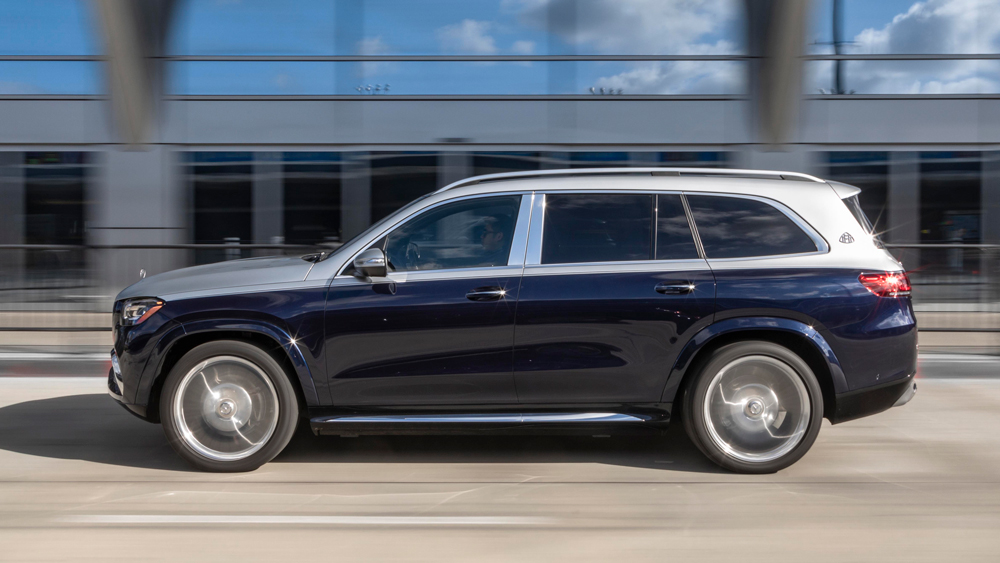 This MercedesMaybach SUV Is a Behemoth as Nimble as It Is Opulent