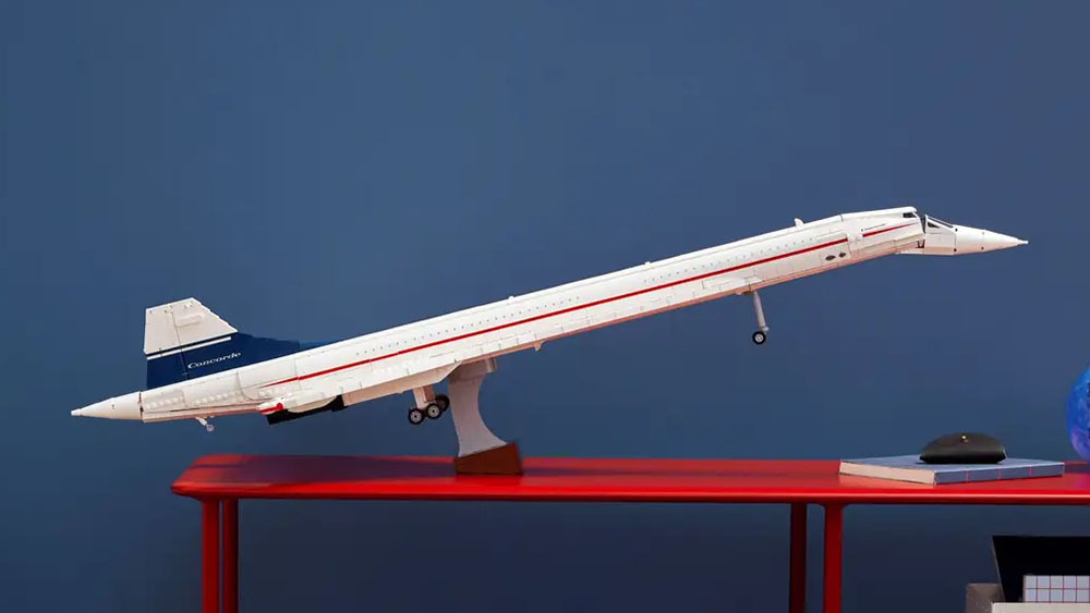 Build a Concorde of Your Very Own With This 2,083-Piece Lego Set