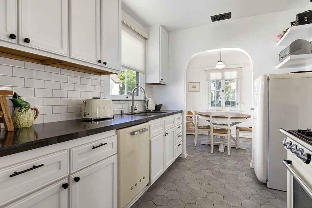 Kiefer Sutherland House in Photos Los Angeles