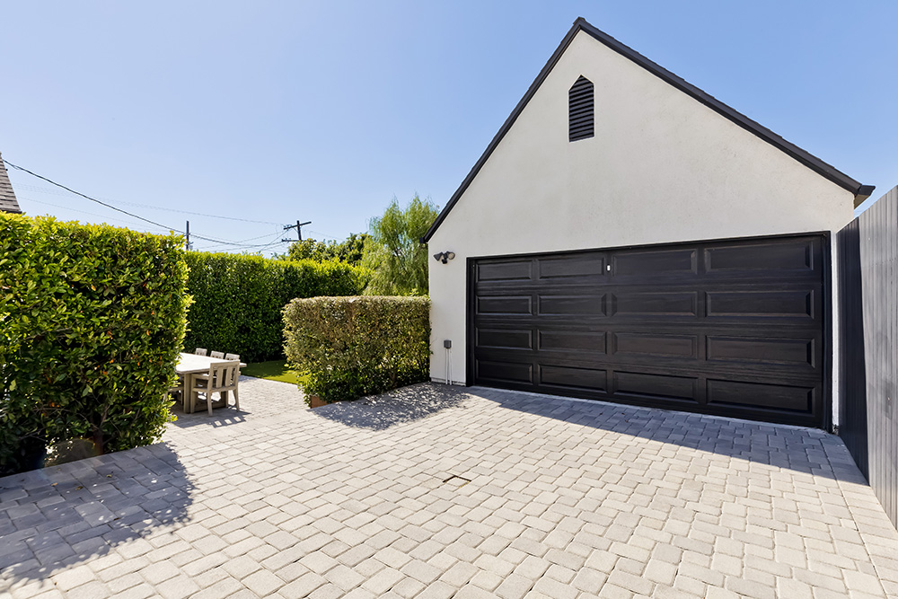 Kiefer Sutherland House in Photos Los Angeles