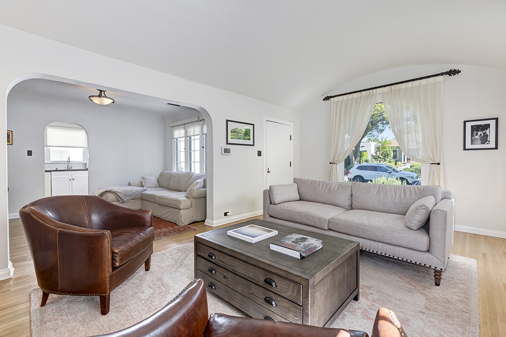 Kiefer Sutherland House in Photos Los Angeles