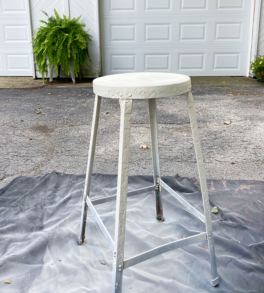SprayPainted Plaid Metal Stool Upcycle DIY + Crafts