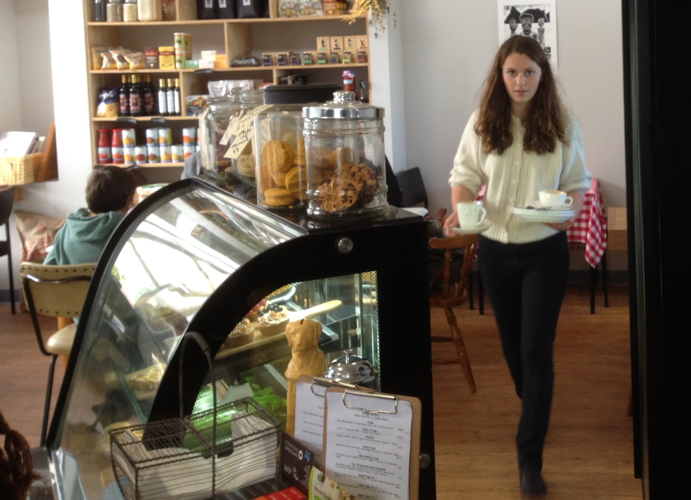 Slaving away in Taroona The Picnic Basket Mooching