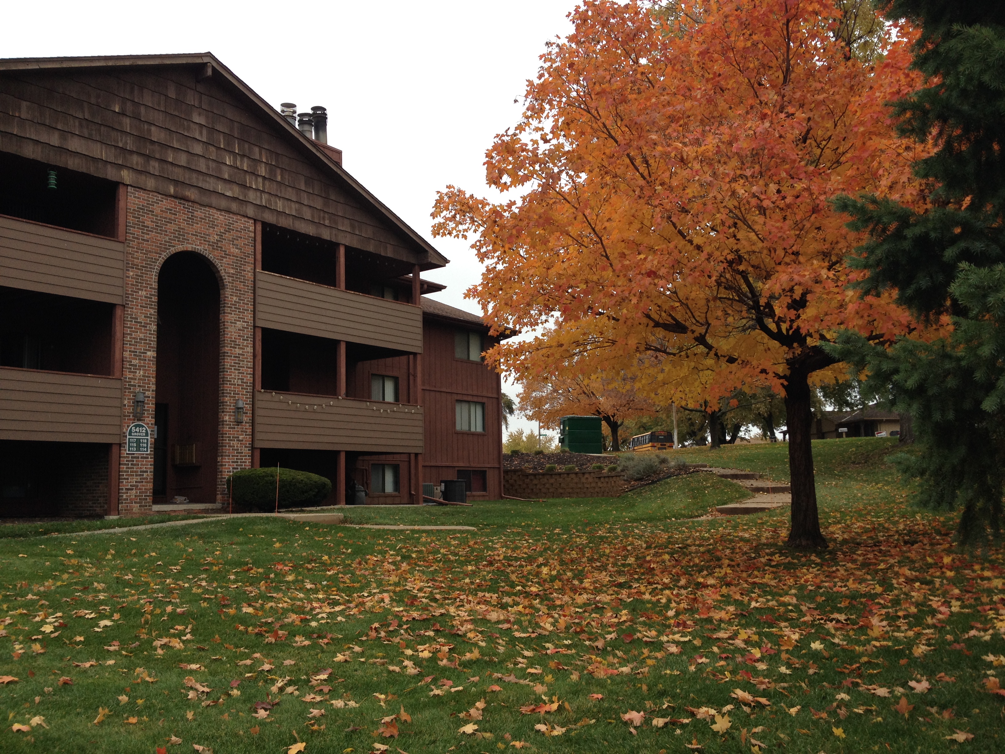 Anticipating the Trees Changing at These Omaha Apartments! Robert