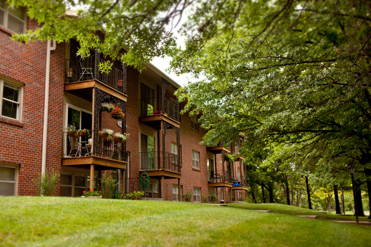 Parkwood Manor Robert Hancock Co.