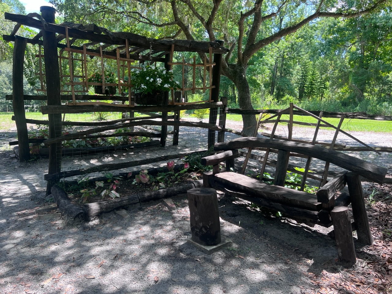 Black Locust Fences, Posts & More Brookside, FL » Robi Decking