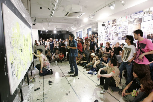 T.U.R.d Tokyo Ugly Rich designers-Logo design and Live painting with FISH(as THE KIDIOTS).Same canvas,cross out battle GGPX Tokyo