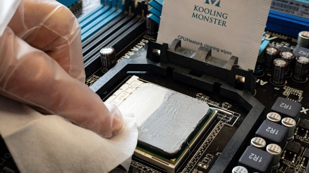 How To Clean Off CPU Thermal Paste