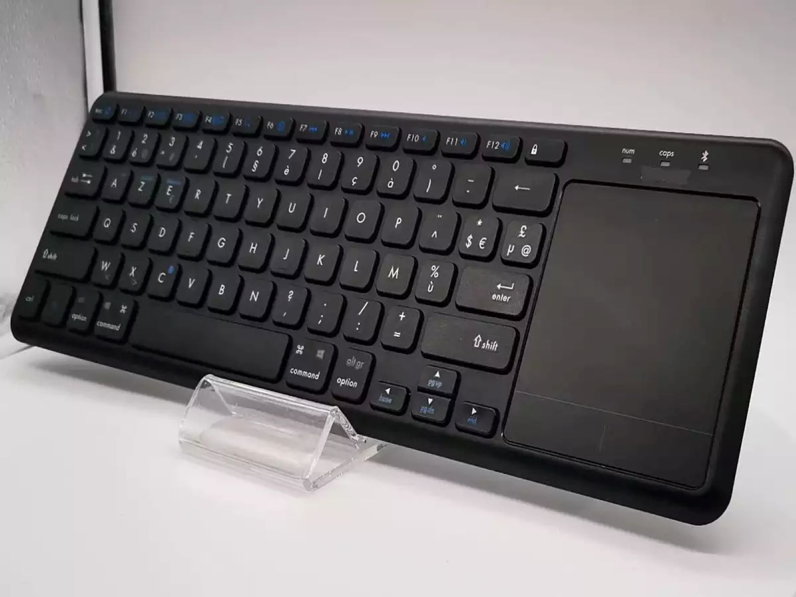 8 Best Keyboard With Touchpad for 2023