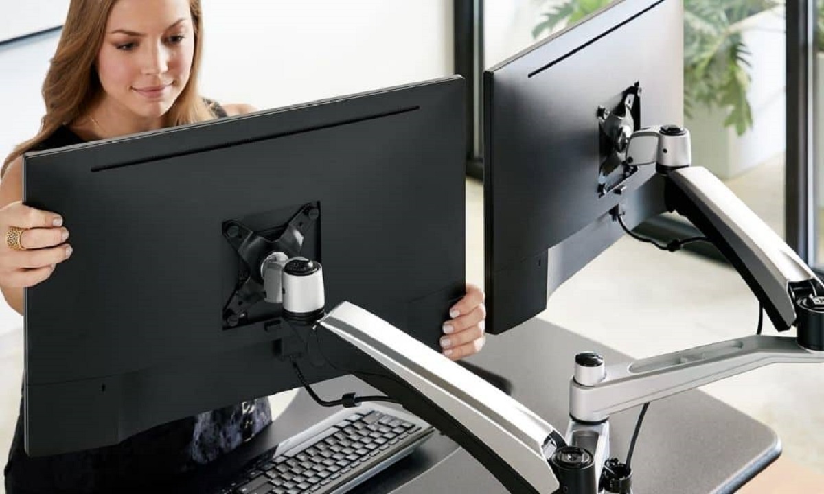 How To Connect A Monitor To A Pc