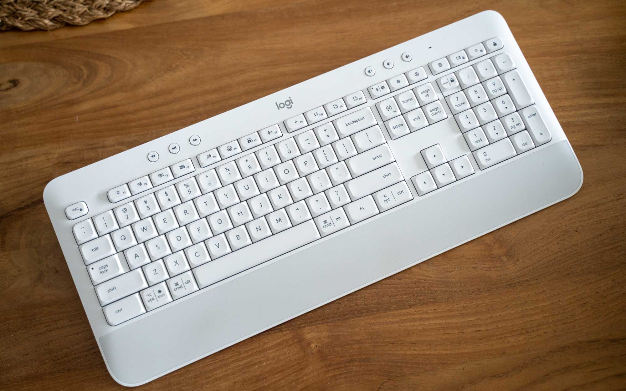 How To Take Screenshot With Logitech Keyboard