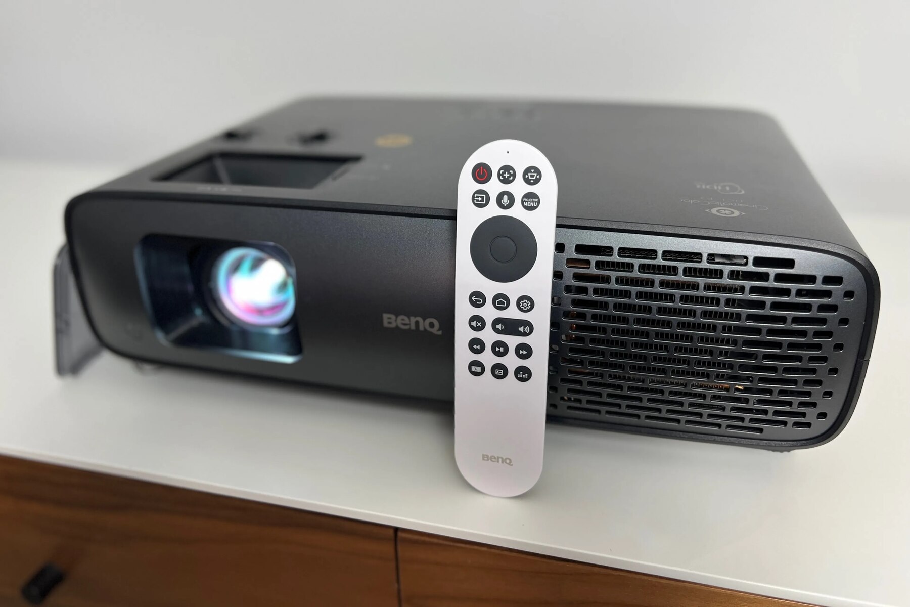 How To Connect iPhone To Benq Projector