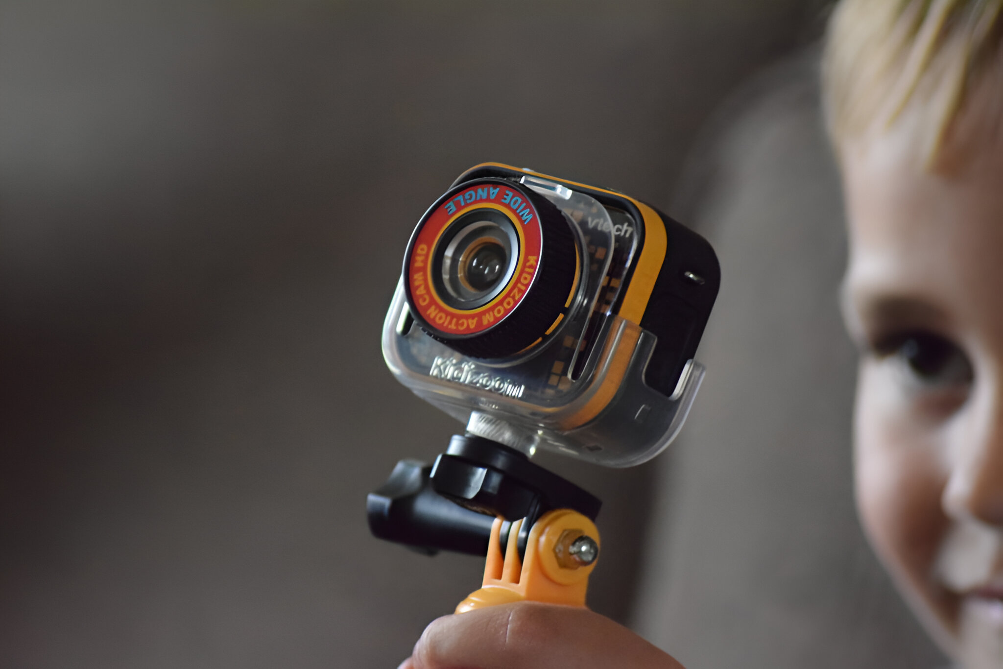 How to Connect a Kidizoom Action Camera to a Computer