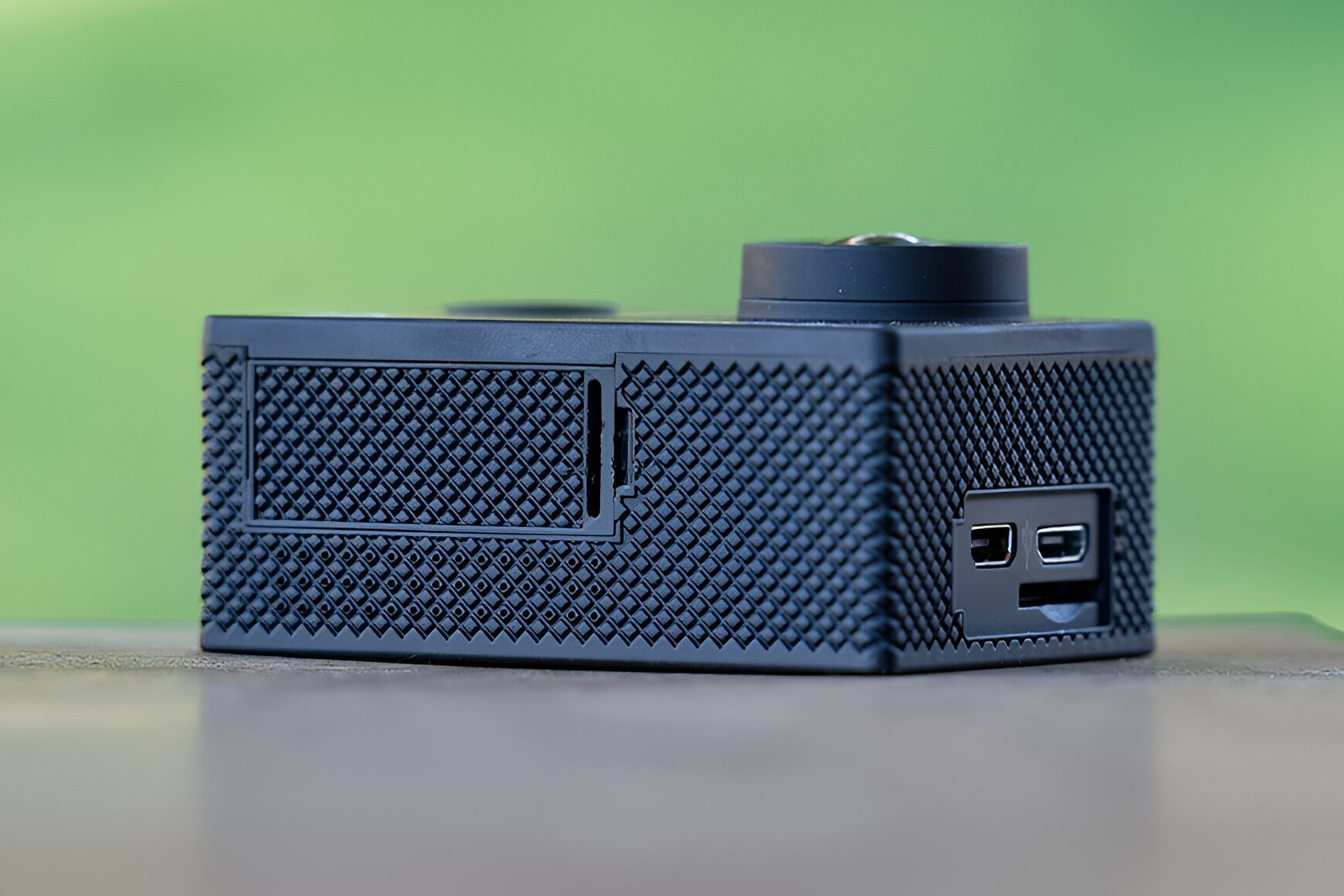 How to Remove the Battery Cover on Akaso Action Camera