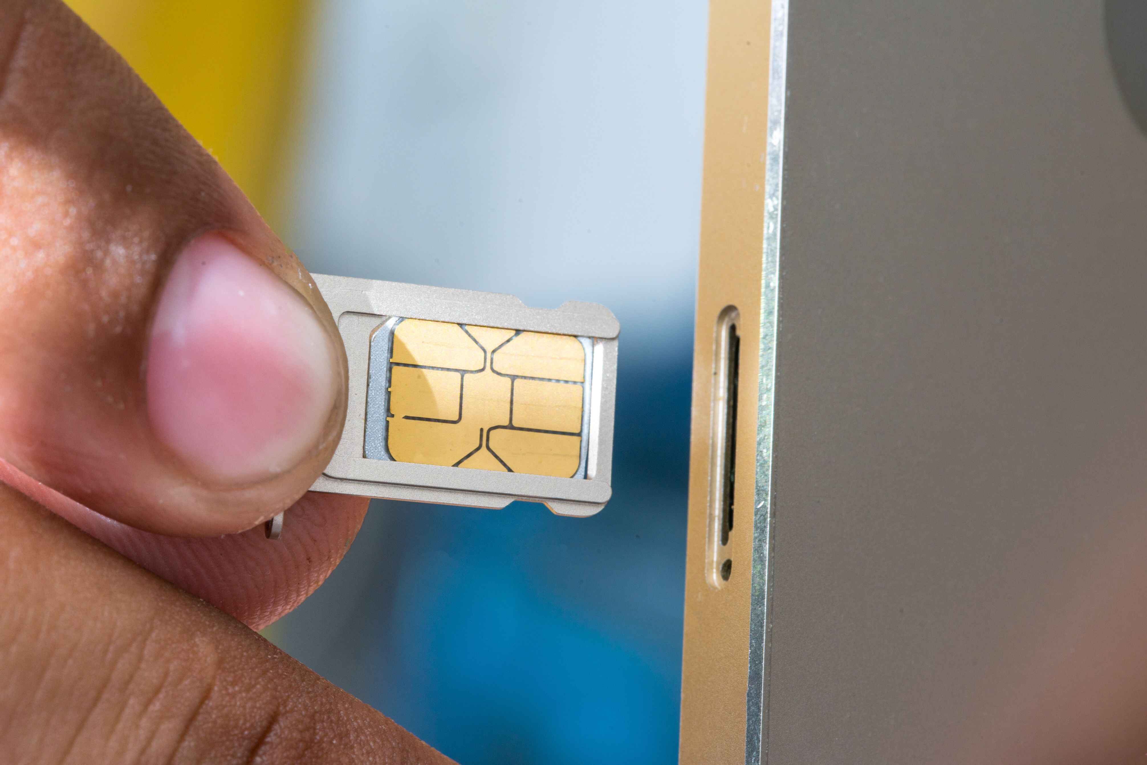 Switching SIM Card from Android to iPhone A Comprehensive Guide