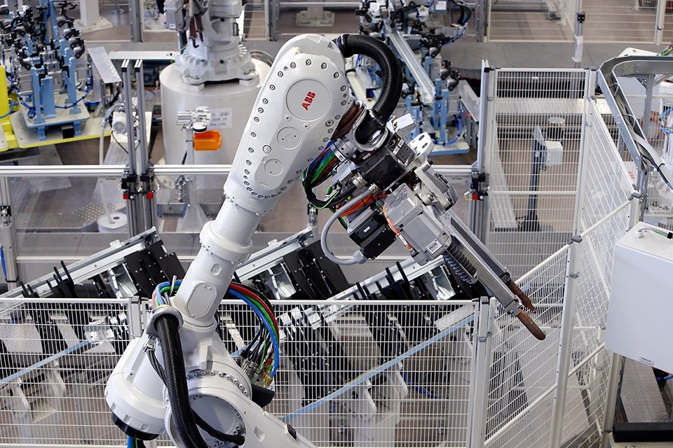 Robot System Products Robotics in automotive industry