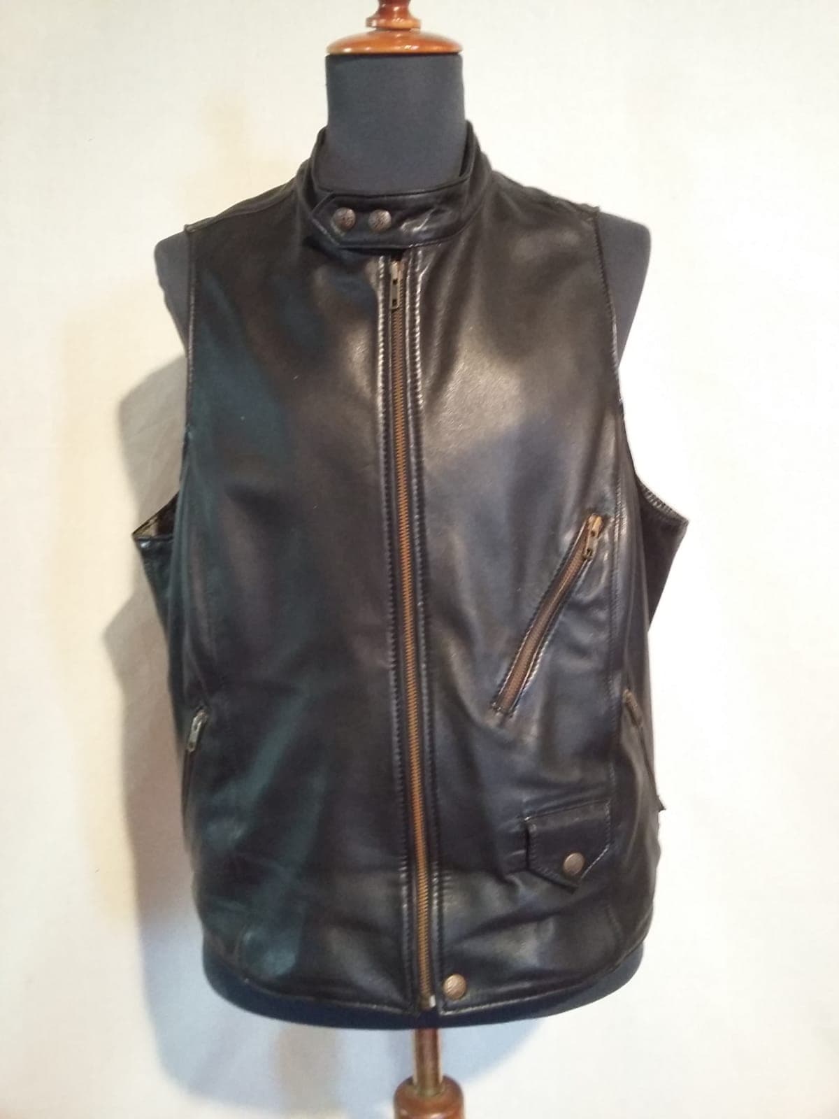 Realizzazione Abbigliamento in pelle Asti Torino