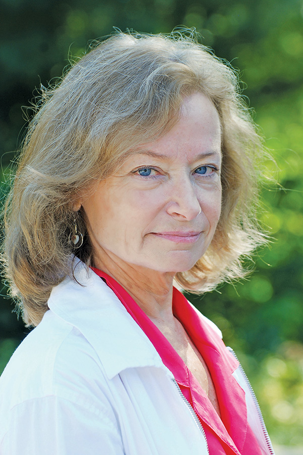 Debbie Blake Lakes Region NH Realtor® Roche Realty Group, Inc.