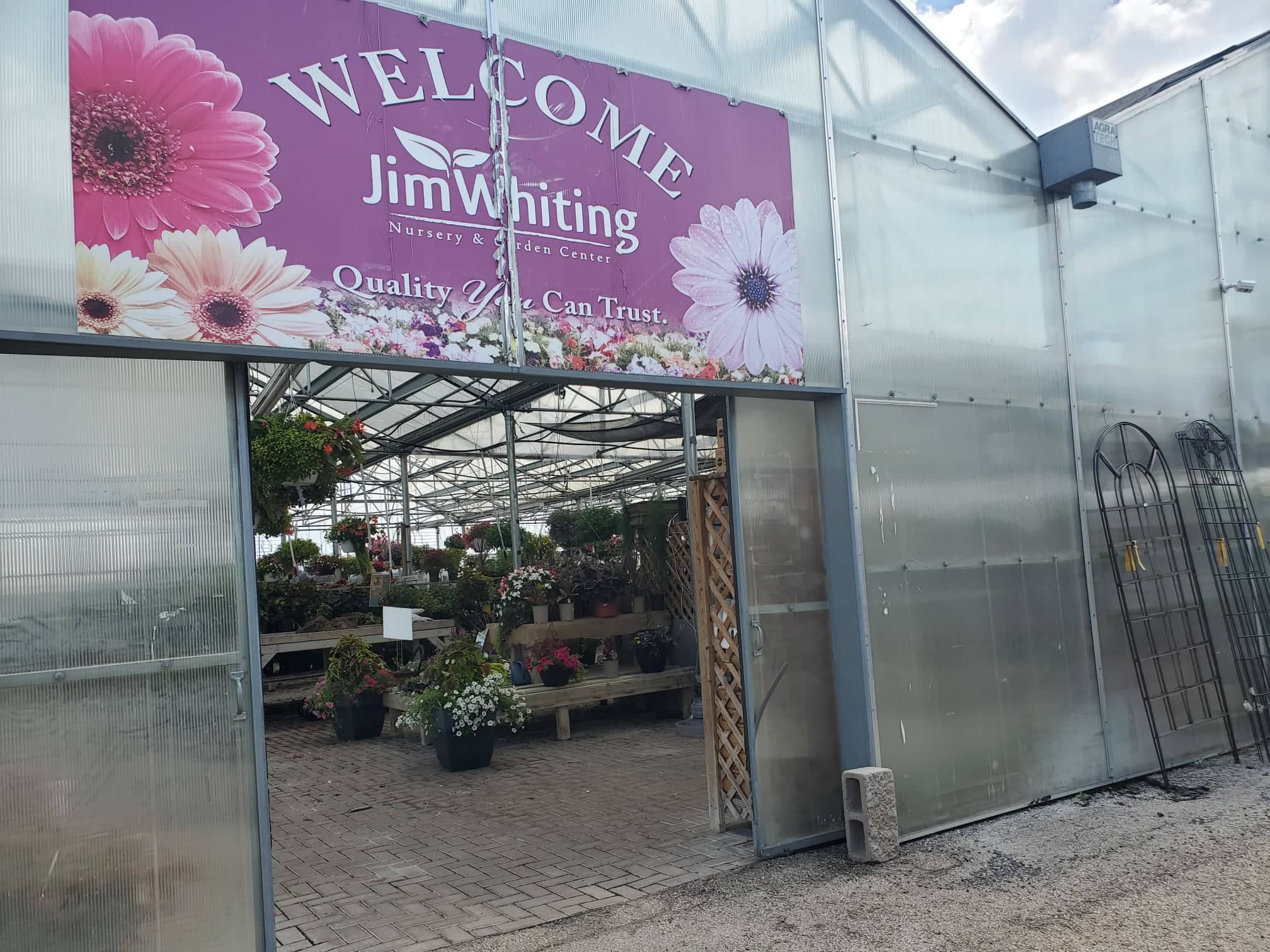 Guide to Rochester Area Nurseries and Greenhouses