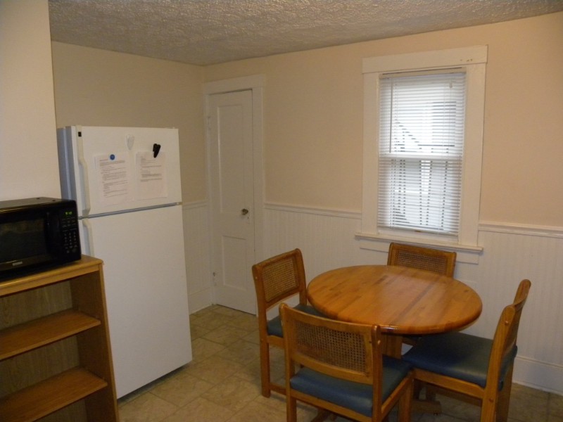 107 Scottsville Rd. Up Unit Rochester Student Housing