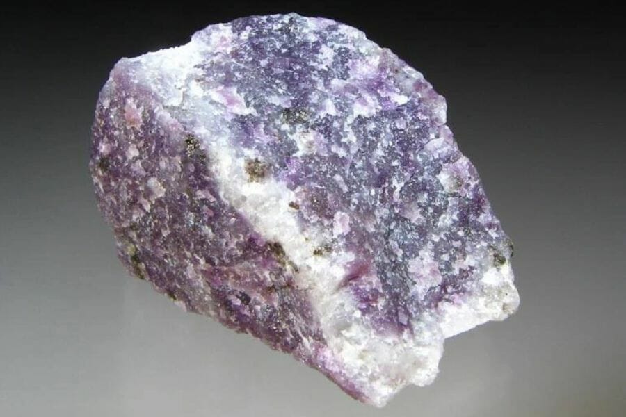 18 Brilliant Purple Gems, Minerals, Stones and Rocks (Photos)