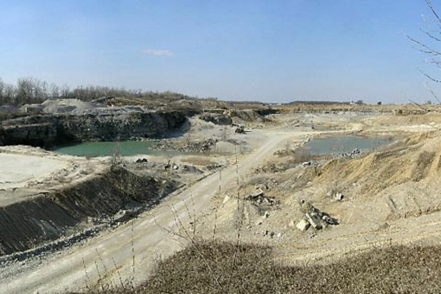 31 Fantastic Places To Find Crystals In Indiana In 2024