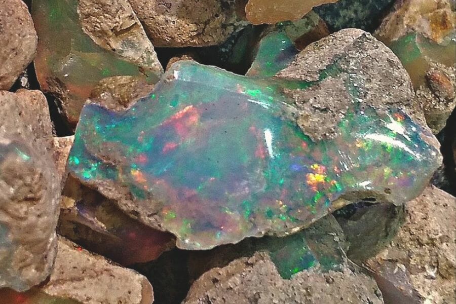 The 32 Verified Places To Find Crystals In Nevada In 2023