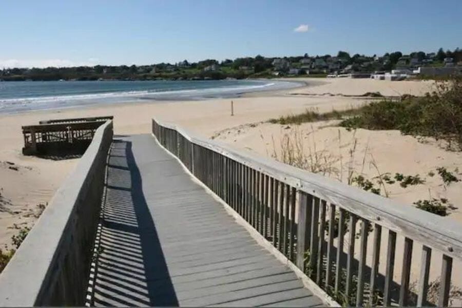 21 Incredible Spots For Rockhounding in Rhode Island In 2024